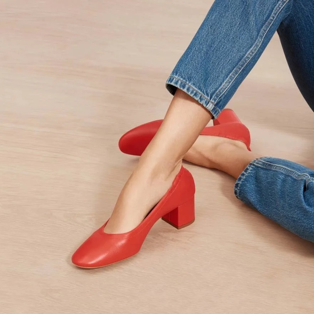Everlane dayheel in Red